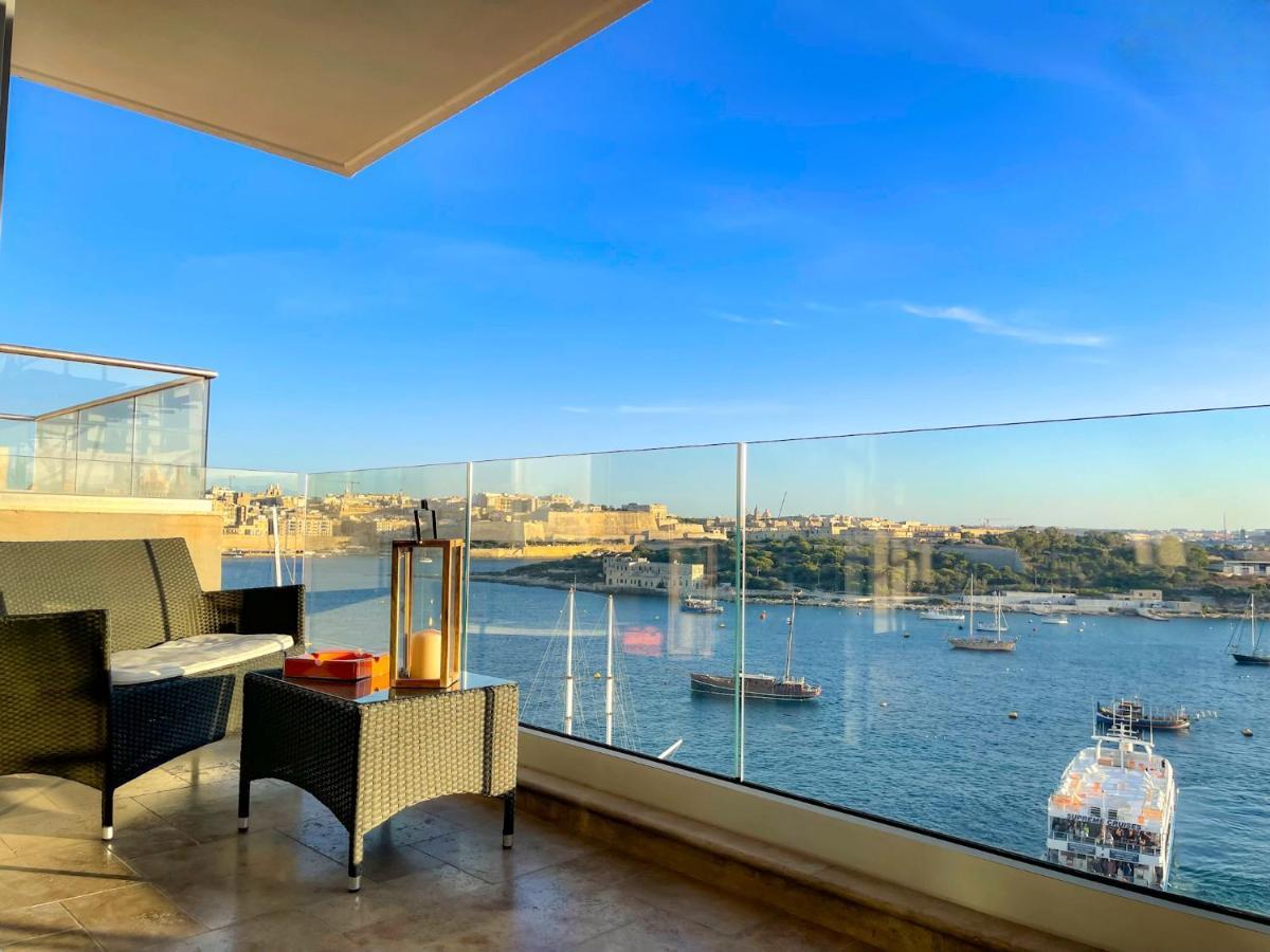 Unique Seafront Triplex Penthouse With Panoramic Bedroom & Rooftop Jacuzzi Overlooking Valletta Sliema Ngoại thất bức ảnh