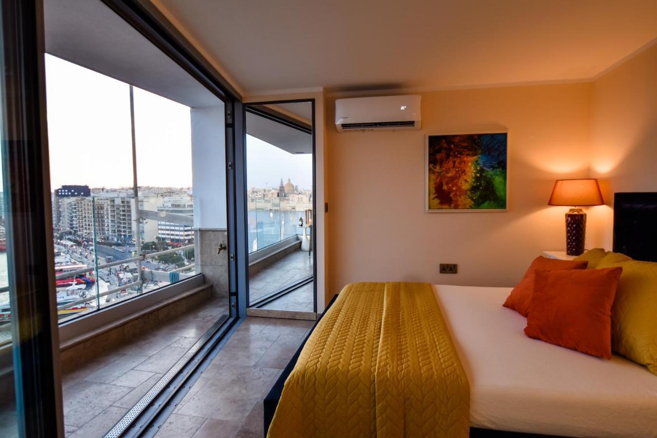 Unique Seafront Triplex Penthouse With Panoramic Bedroom & Rooftop Jacuzzi Overlooking Valletta Sliema Ngoại thất bức ảnh