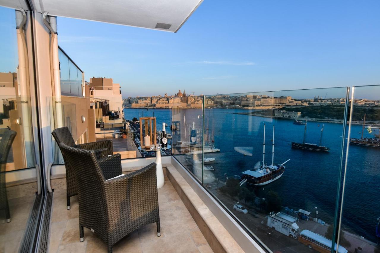 Unique Seafront Triplex Penthouse With Panoramic Bedroom & Rooftop Jacuzzi Overlooking Valletta Sliema Ngoại thất bức ảnh