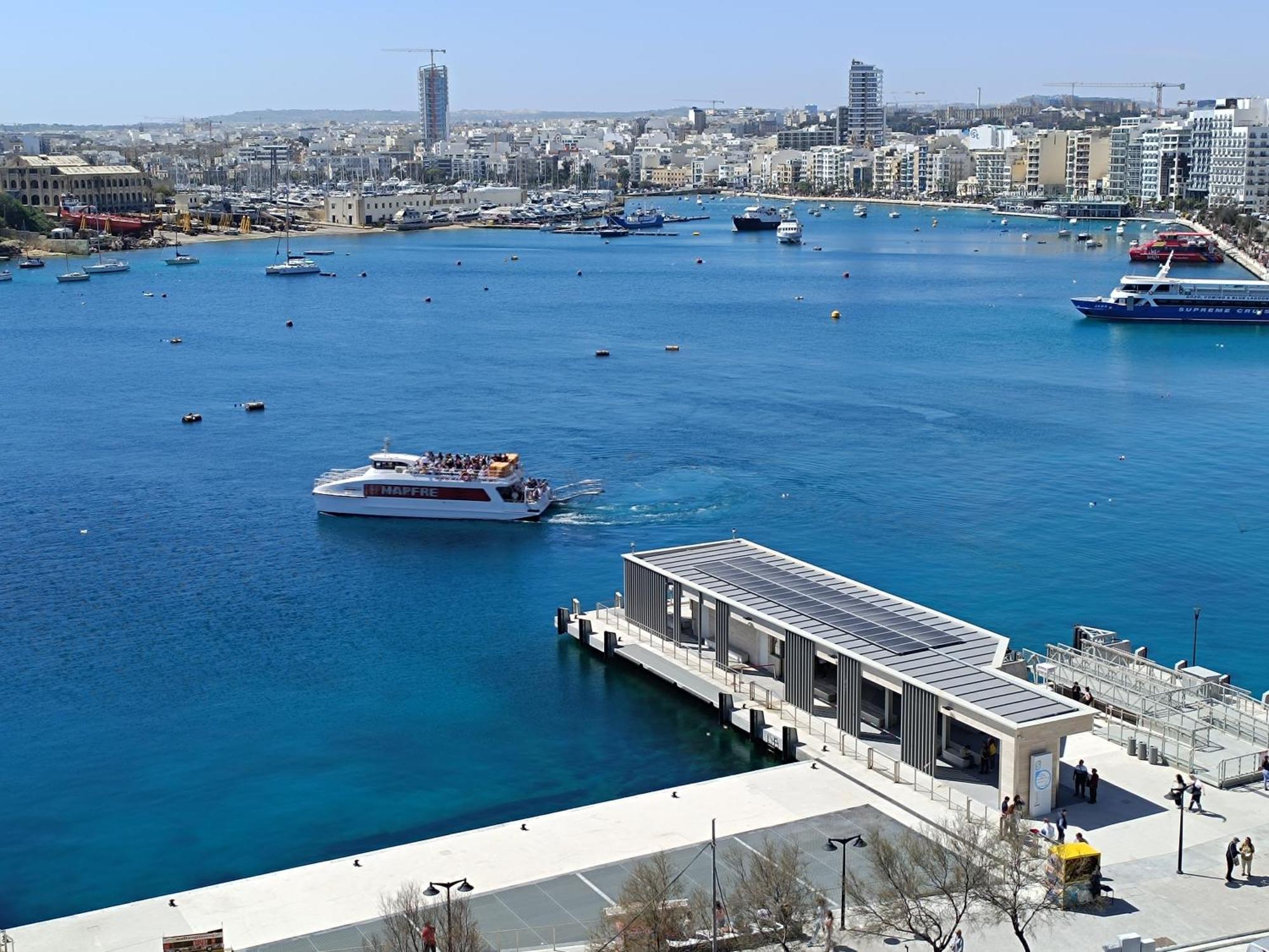 Unique Seafront Triplex Penthouse With Panoramic Bedroom & Rooftop Jacuzzi Overlooking Valletta Sliema Ngoại thất bức ảnh